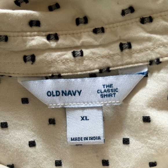 Old Navy Cream Polka Dot Button-Down Shirt - Picture 2 of 9